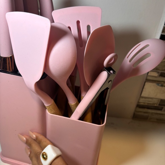Pink Silicone Cooking Utensils 5 Piece Sharp Stainless Steel Chef Knives Set - Picture 10 of 14
